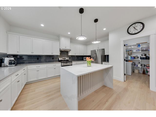 12500 Ne 107TH Way, Vancouver, WA 98682