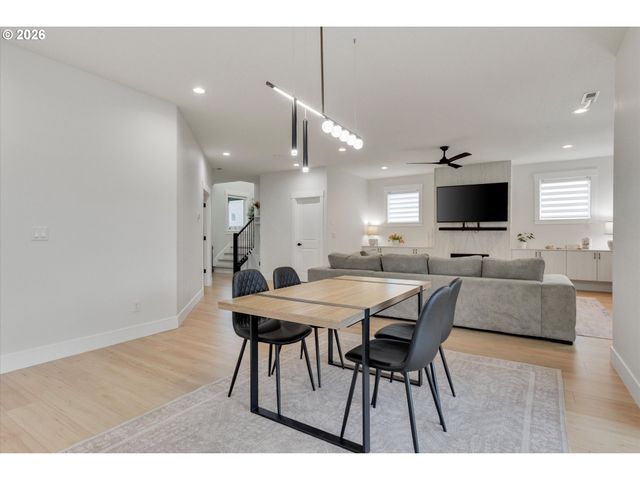 12500 Ne 107TH Way, Vancouver, WA 98682