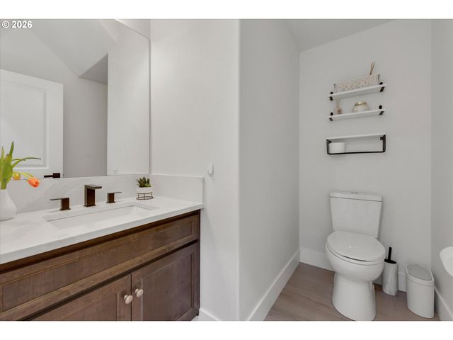 12500 Ne 107TH Way, Vancouver, WA 98682