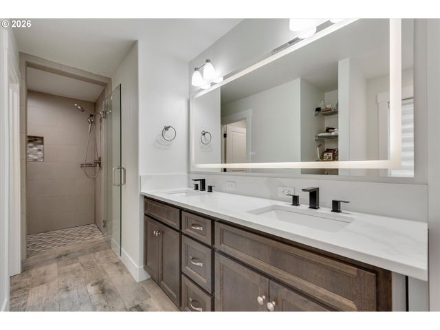 12500 Ne 107TH Way, Vancouver, WA 98682