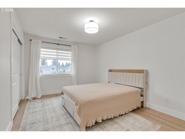 12500 Ne 107TH Way, Vancouver, WA 98682