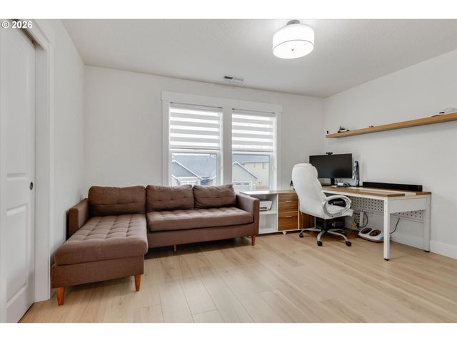 12500 Ne 107TH Way, Vancouver, WA 98682