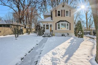 203 Island Avenue, Kalamazoo, MI 49004