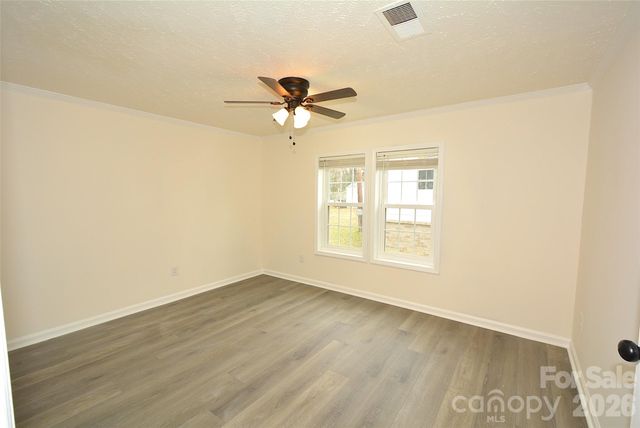 5008 Forestmont Drive, Matthews, NC 28105