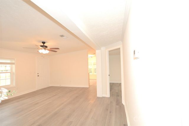 5008 Forestmont Drive, Matthews, NC 28105