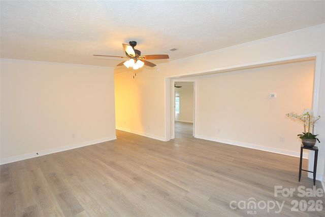 5008 Forestmont Drive, Matthews, NC 28105