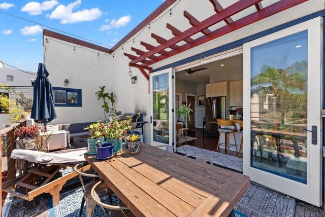 125 -127 W Brookes, San Diego, CA 92103