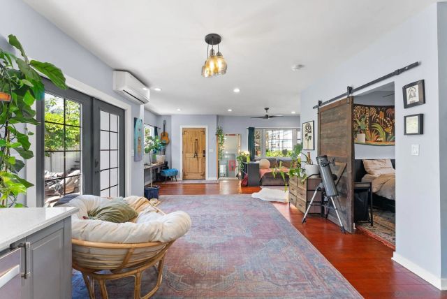 125 -127 W Brookes, San Diego, CA 92103