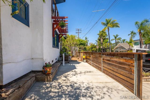 125 -127 W Brookes, San Diego, CA 92103