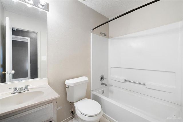 3516 E Andrew Avenue, Alton, TX 78573