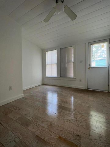 301 S 7th S Street, Fort Pierce, FL 34950