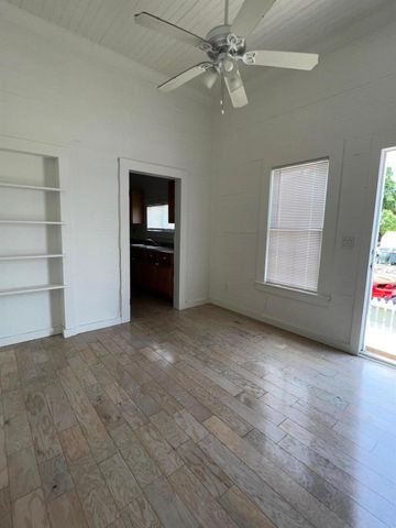 301 S 7th S Street, Fort Pierce, FL 34950