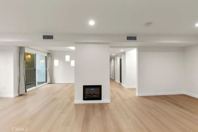 7505 Hampton Avenue 4, West Hollywood, CA 90046