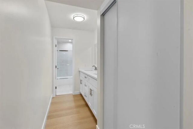 7505 Hampton Avenue 4, West Hollywood, CA 90046