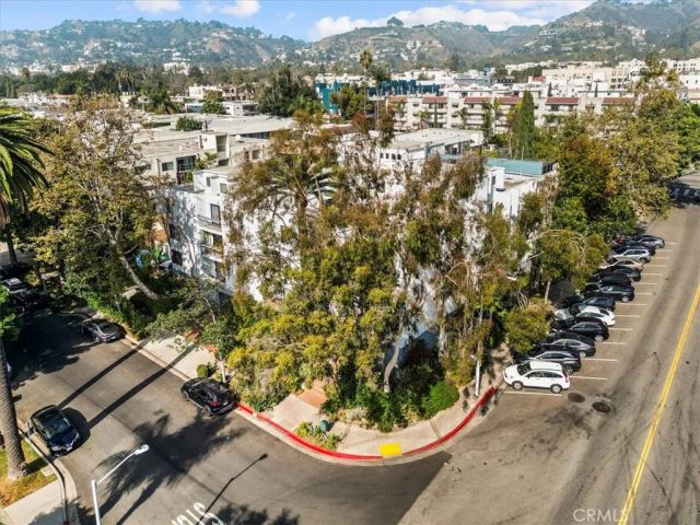 7505 Hampton Avenue 4, West Hollywood, CA 90046