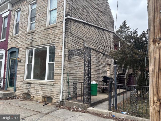 521 W PHILADELPHIA ST, York, PA 17401