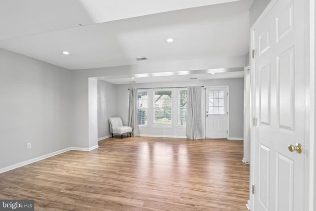 24 CLEMENS LN, Blackwood, NJ 08012