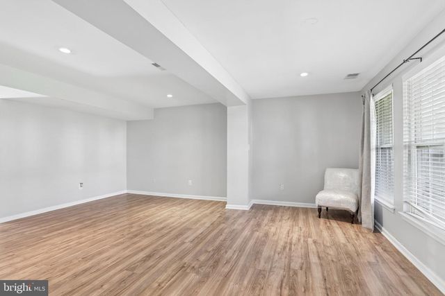24 CLEMENS LN, Blackwood, NJ 08012