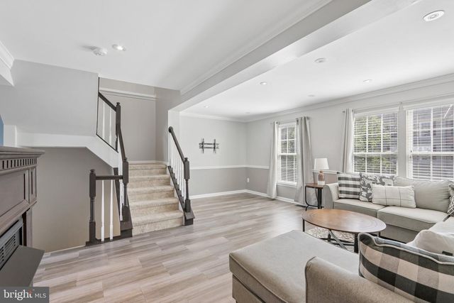 24 CLEMENS LN, Blackwood, NJ 08012