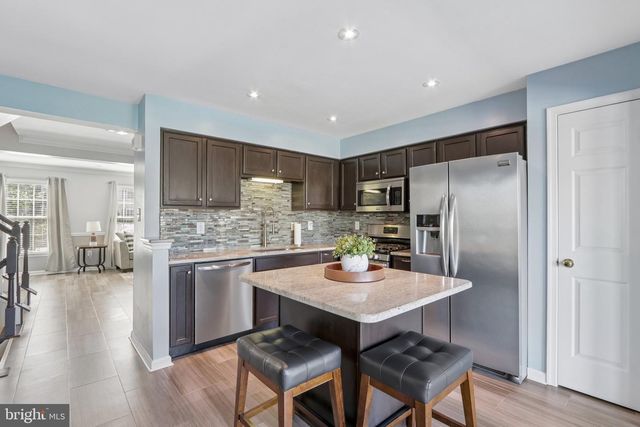 24 CLEMENS LN, Blackwood, NJ 08012