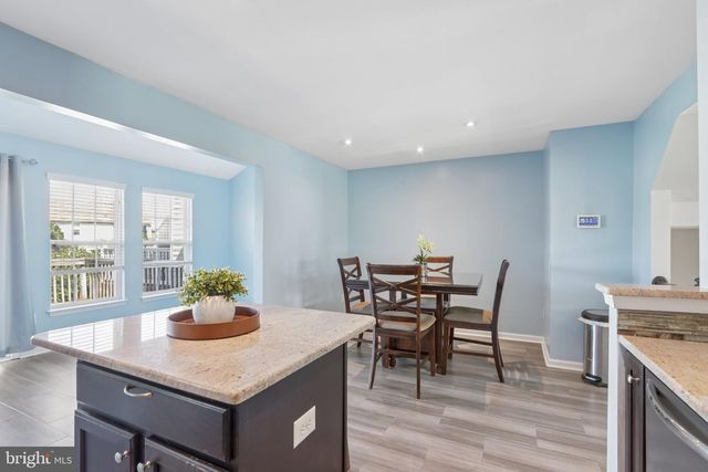 24 CLEMENS LN, Blackwood, NJ 08012