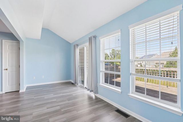 24 CLEMENS LN, Blackwood, NJ 08012