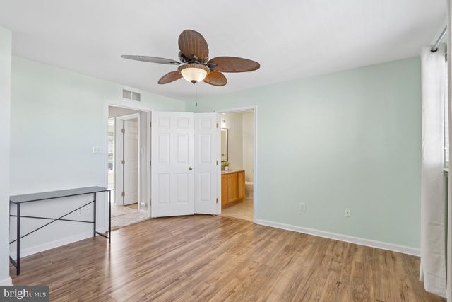 24 CLEMENS LN, Blackwood, NJ 08012