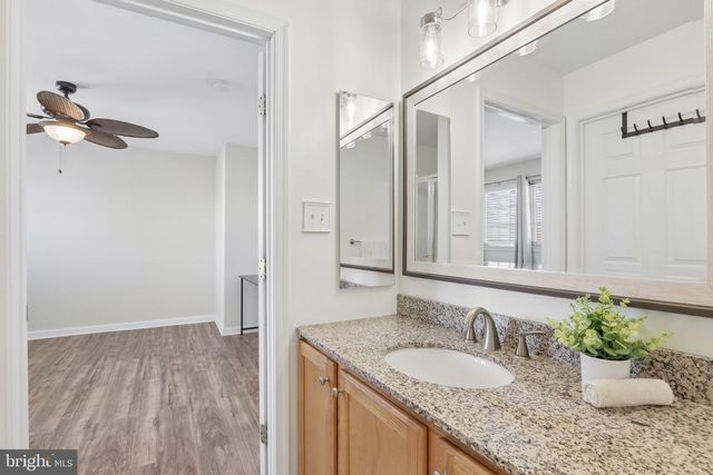 24 CLEMENS LN, Blackwood, NJ 08012