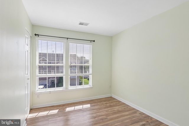24 CLEMENS LN, Blackwood, NJ 08012