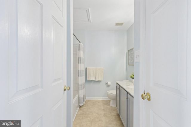 24 CLEMENS LN, Blackwood, NJ 08012
