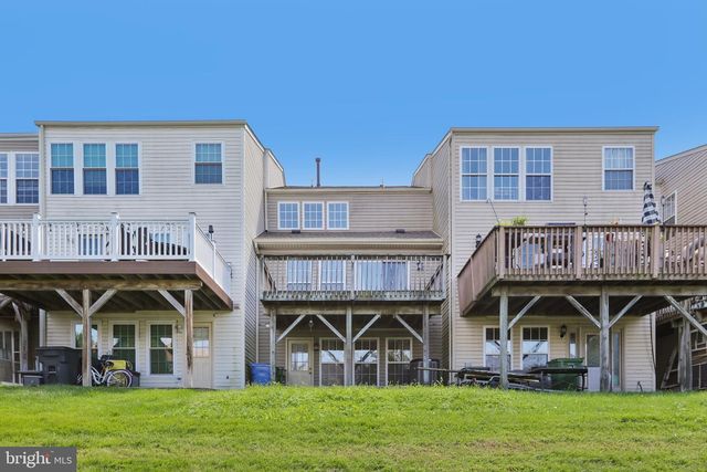 24 CLEMENS LN, Blackwood, NJ 08012