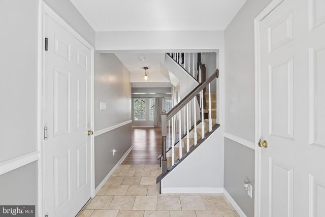 24 CLEMENS LN, Blackwood, NJ 08012