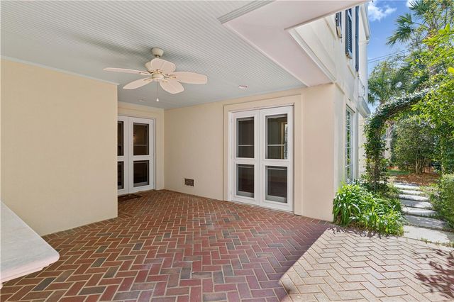 2307 Pelican Street, St Simons Island, GA 31522