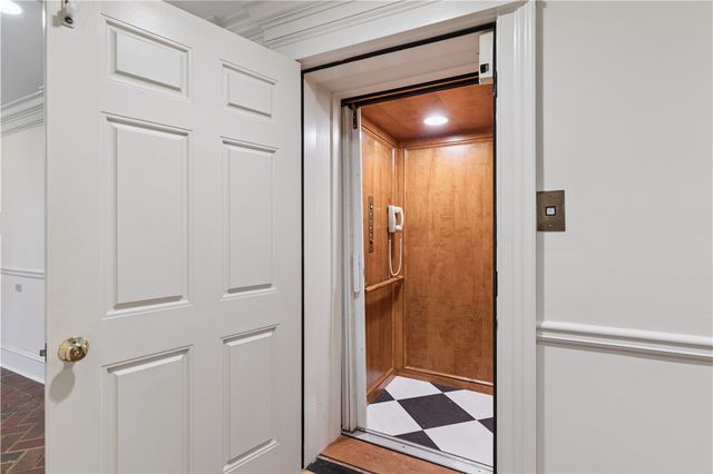 2307 Pelican Street, St Simons Island, GA 31522