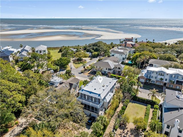 2307 Pelican Street, St Simons Island, GA 31522