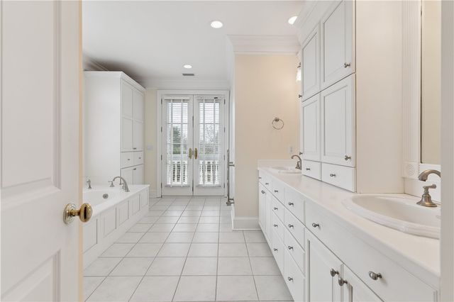 2307 Pelican Street, St Simons Island, GA 31522