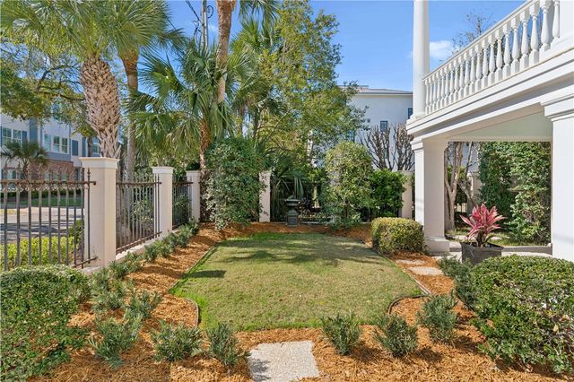 2307 Pelican Street, St Simons Island, GA 31522