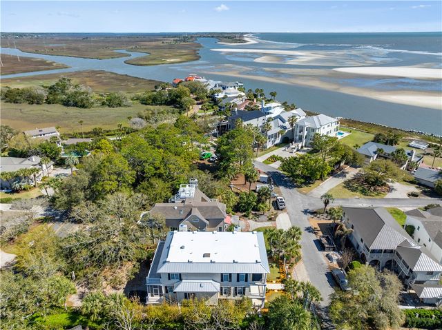 2307 Pelican Street, St Simons Island, GA 31522