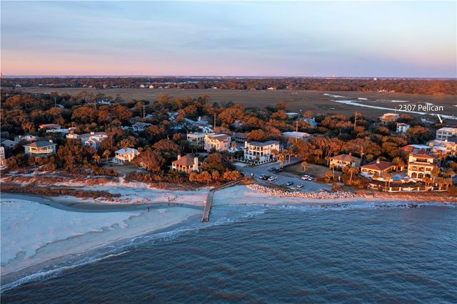 2307 Pelican Street, St Simons Island, GA 31522