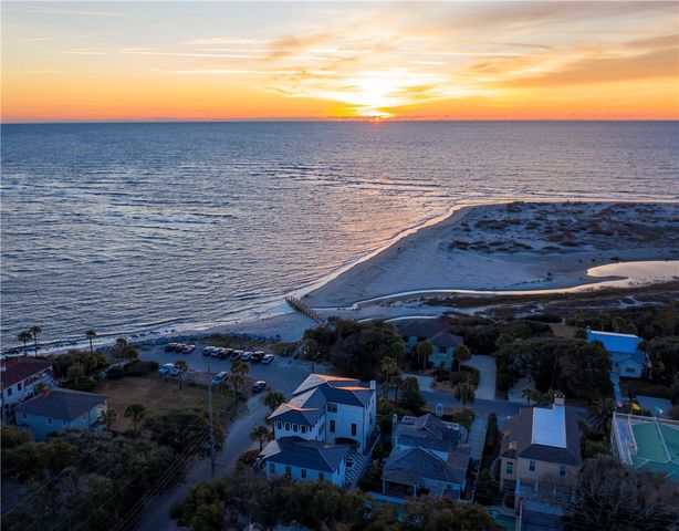 2307 Pelican Street, St Simons Island, GA 31522