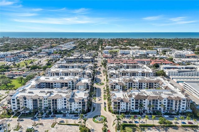 1030 3rd AVE S 419, Naples, FL 34102