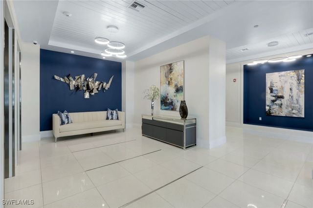 1030 3rd AVE S 419, Naples, FL 34102