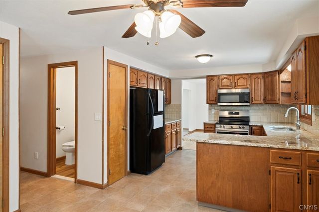 6207 Stone Arabia Road, Cicero, NY 13039