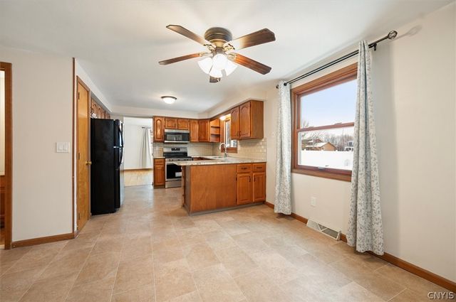 6207 Stone Arabia Road, Cicero, NY 13039