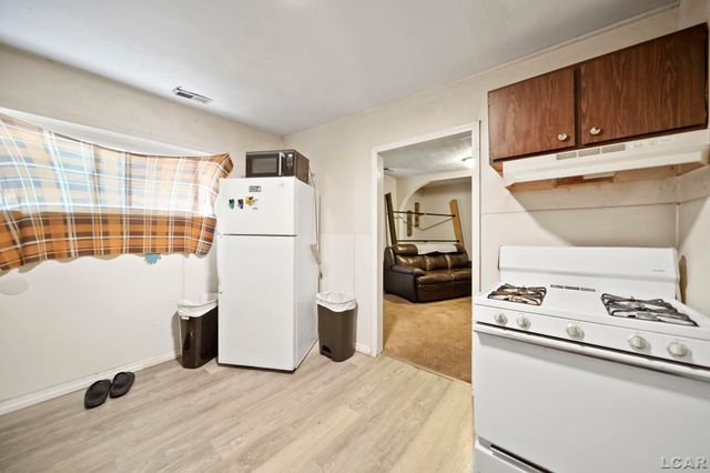 820 Mulberry Street, Adrian, MI 49221