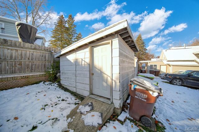 820 Mulberry Street, Adrian, MI 49221