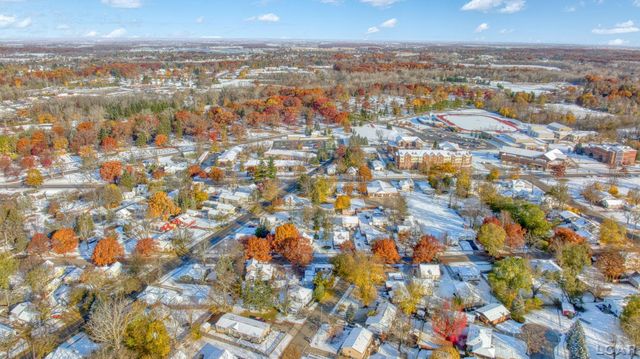 820 Mulberry Street, Adrian, MI 49221