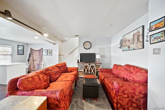 820 Mulberry Street, Adrian, MI 49221