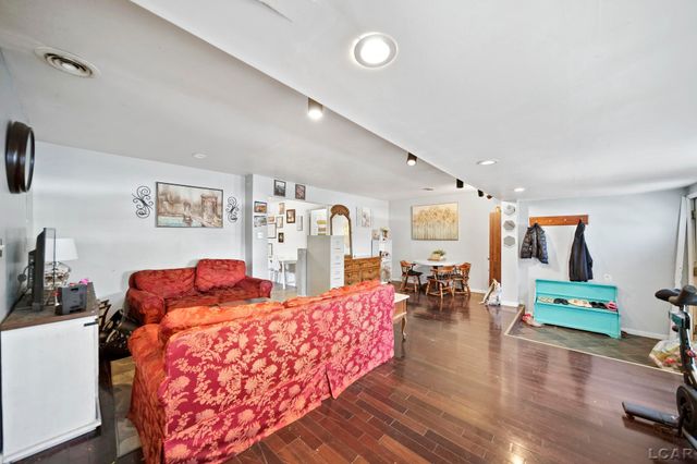 820 Mulberry Street, Adrian, MI 49221