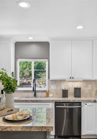22772 Inspiration Point, Canyon Lake, CA 92587